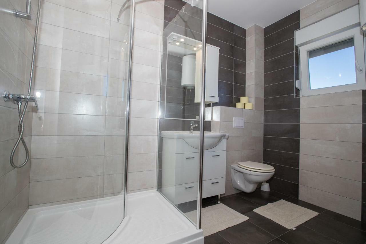 Apartments Petrusic Супетарска-Драга Экстерьер фото