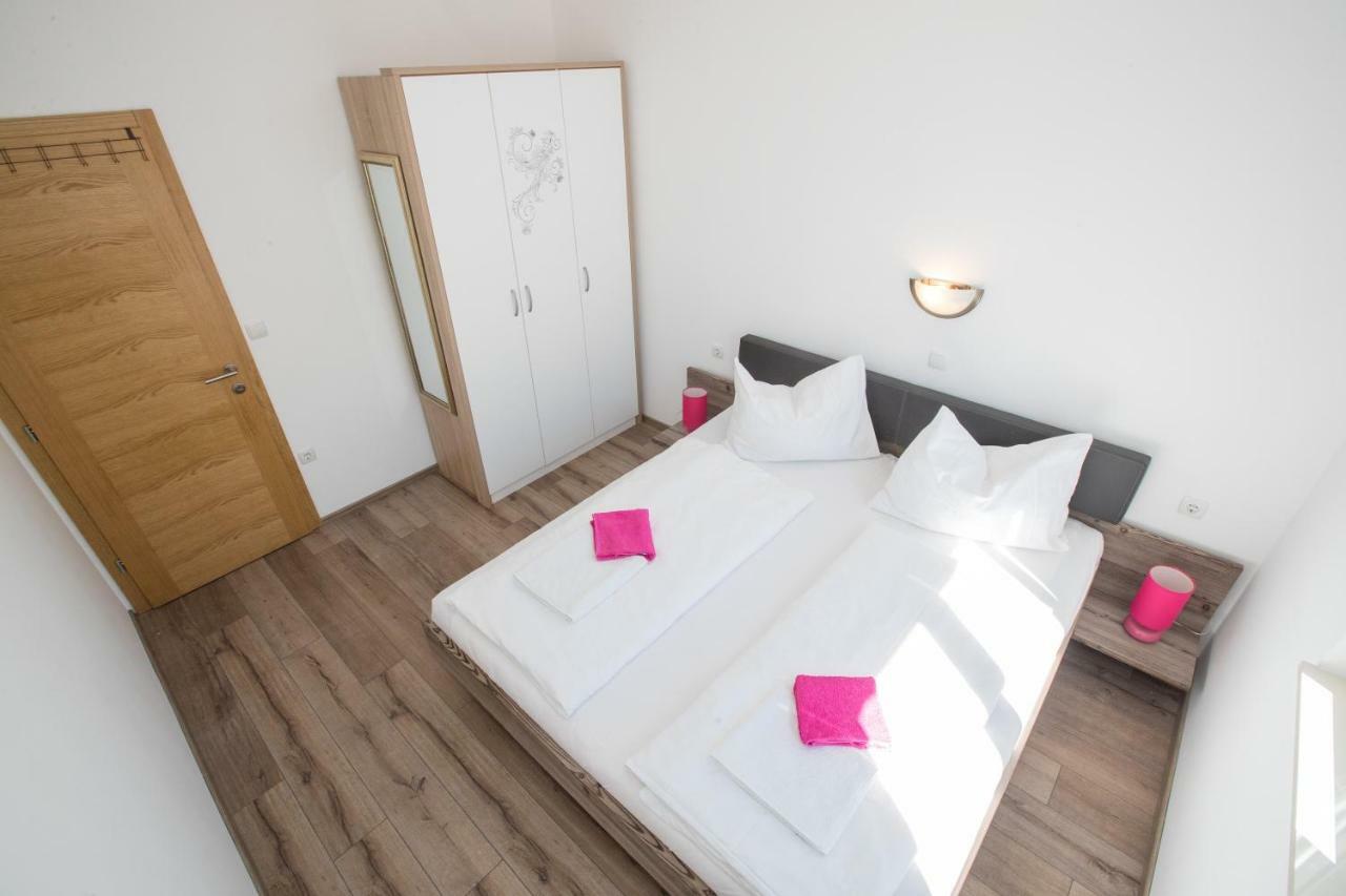 Apartments Petrusic Супетарска-Драга Экстерьер фото